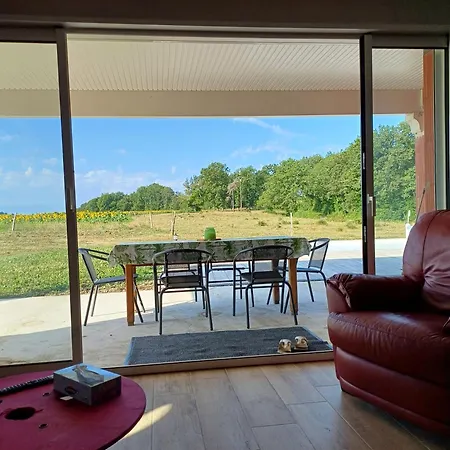 Σπίτι διακοπών La Palombe *